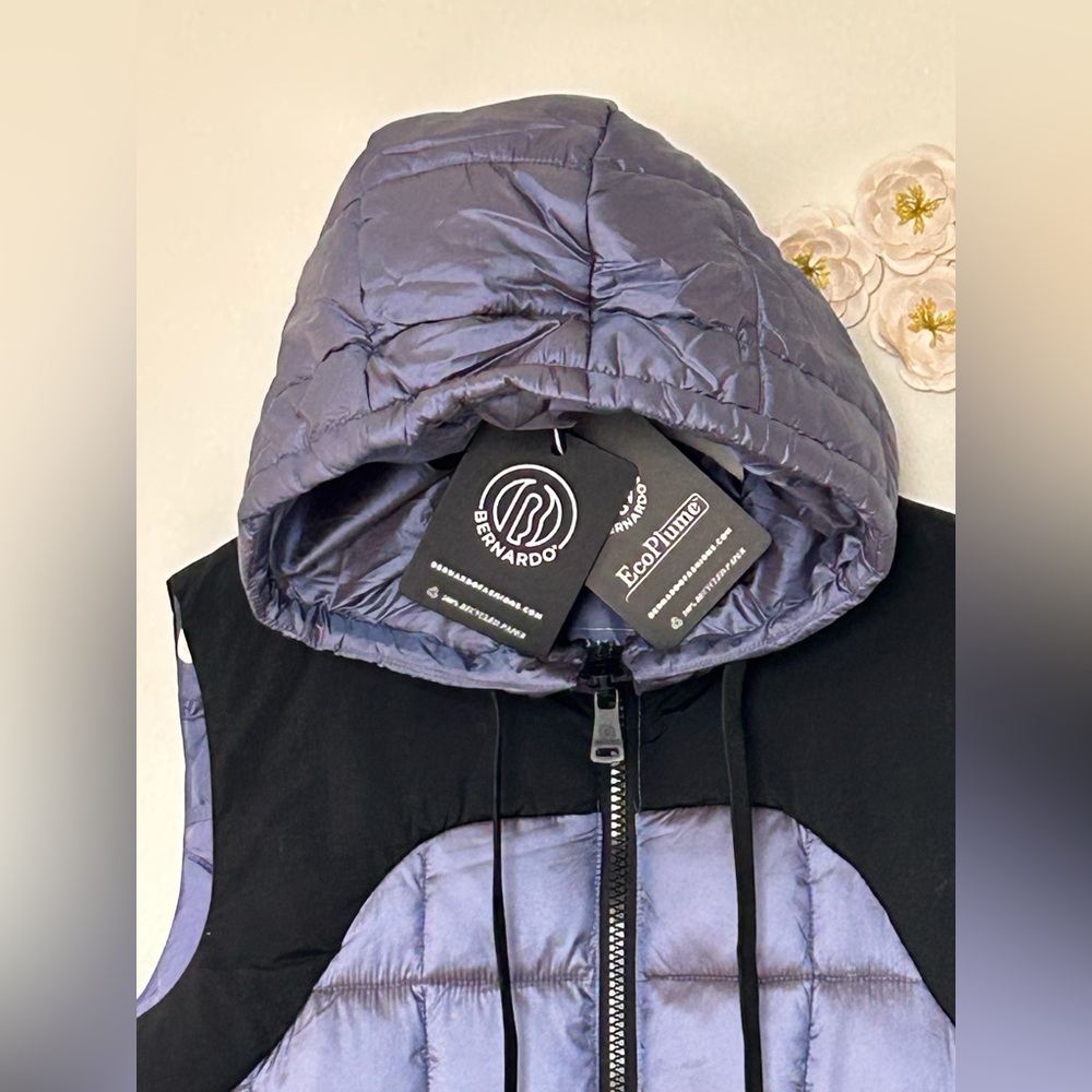 Women's Bernardo Box Quilt Long Hooded Vest - Picture 10 of 12